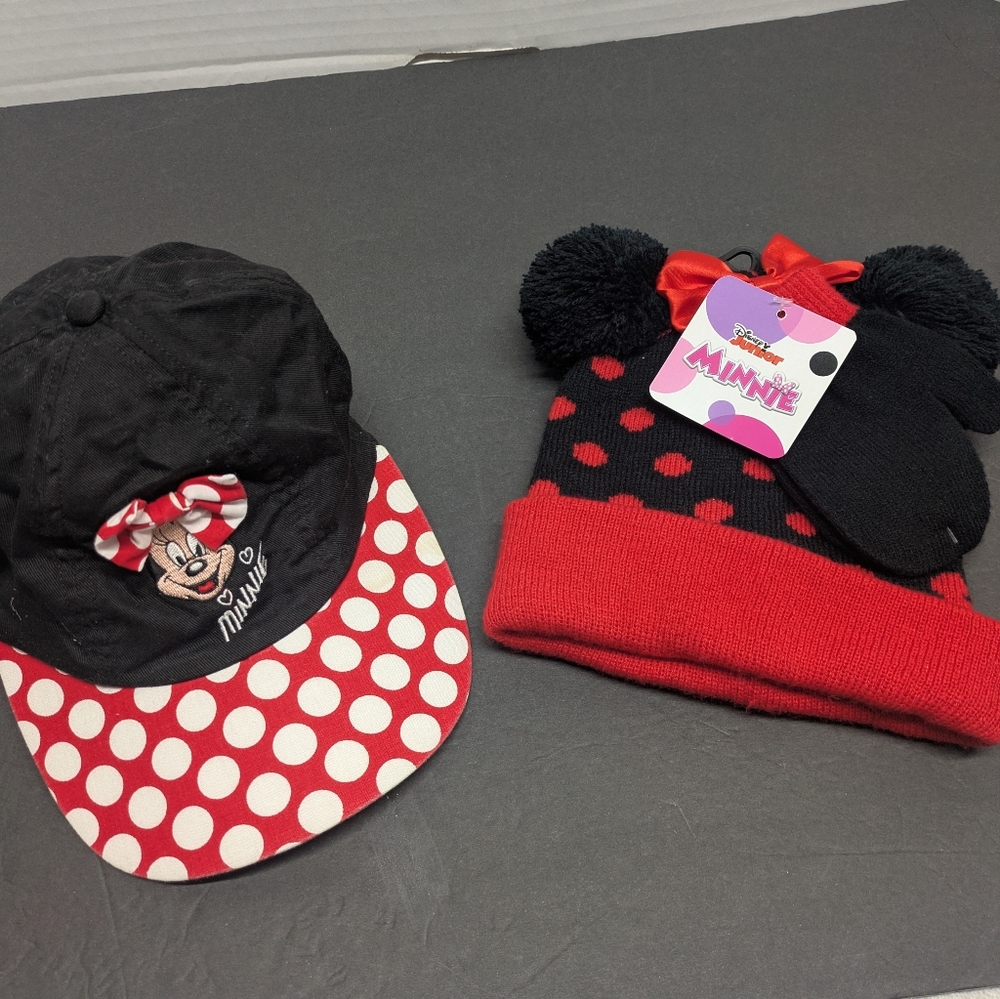 Disney Minnie Mouse Black and Red Hat Set